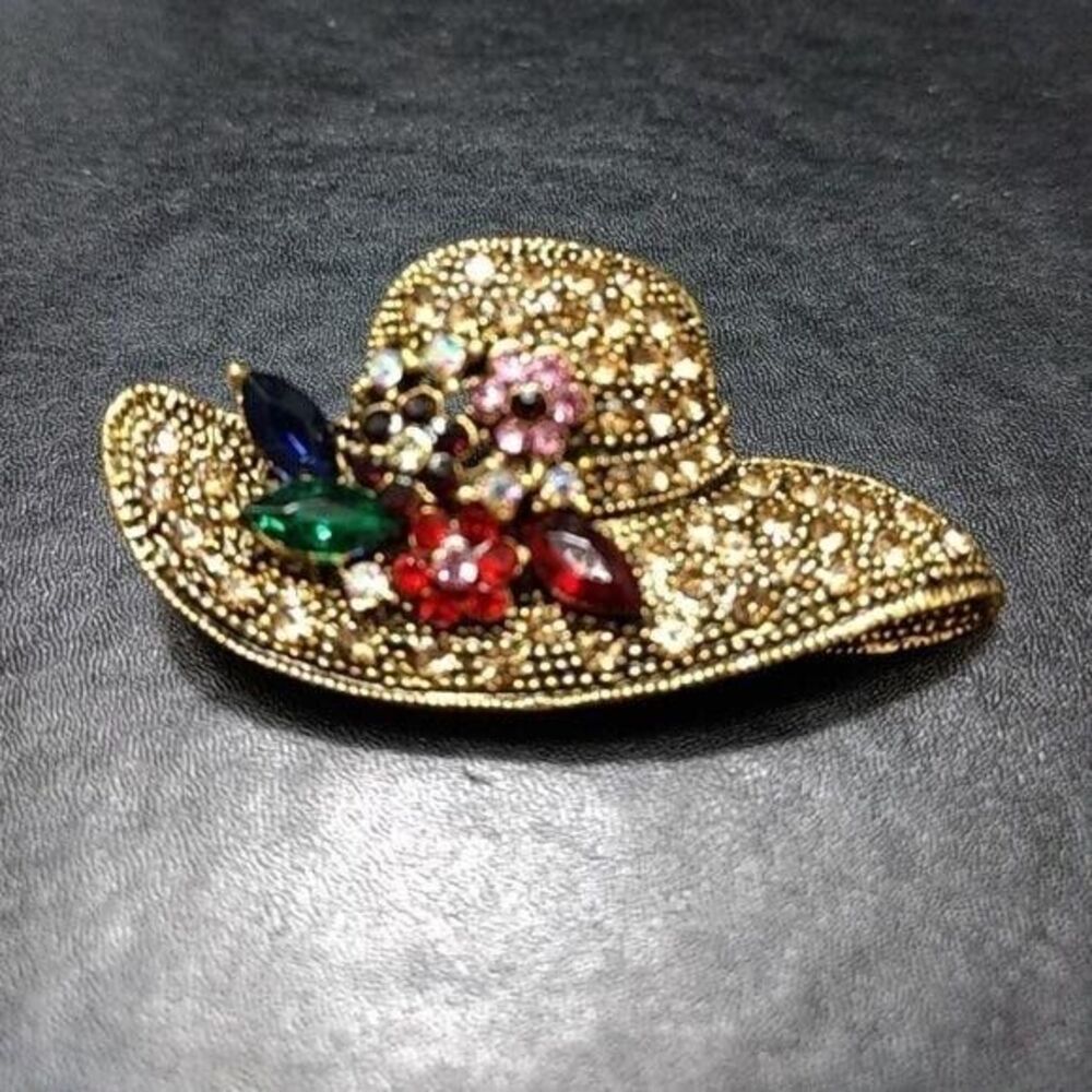 Bronze tone flowered hat brooch
